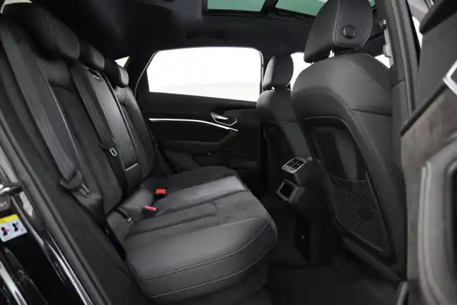 Musta Maastoauto, Audi e-tron – XSE-618