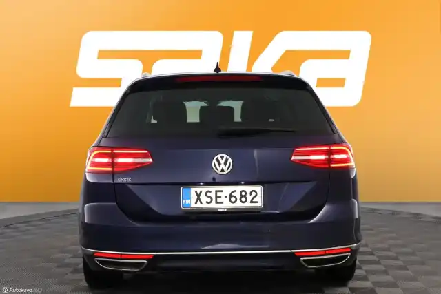 Sininen Farmari, Volkswagen Passat – XSE-682