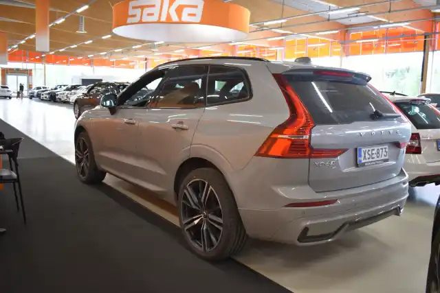 Harmaa Maastoauto, Volvo XC60 – XSE-873