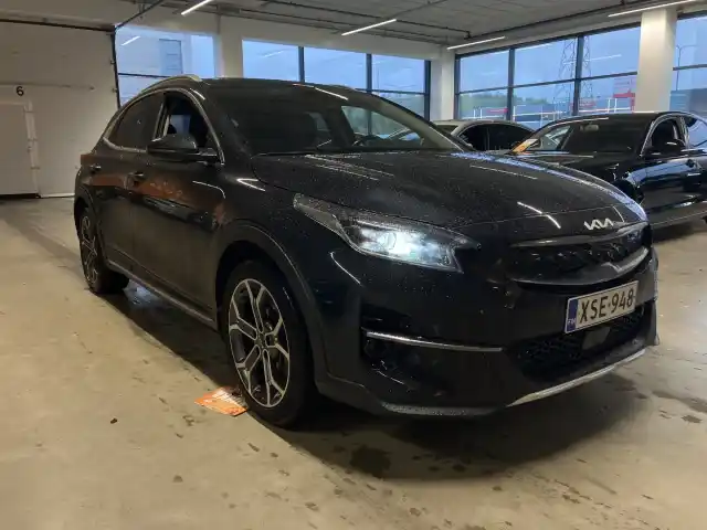 Musta Viistoperä, Kia XCeed – XSE-948