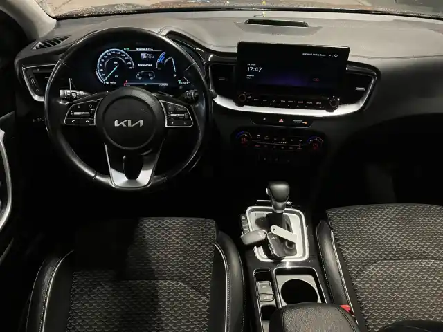 Musta Viistoperä, Kia XCeed – XSE-948