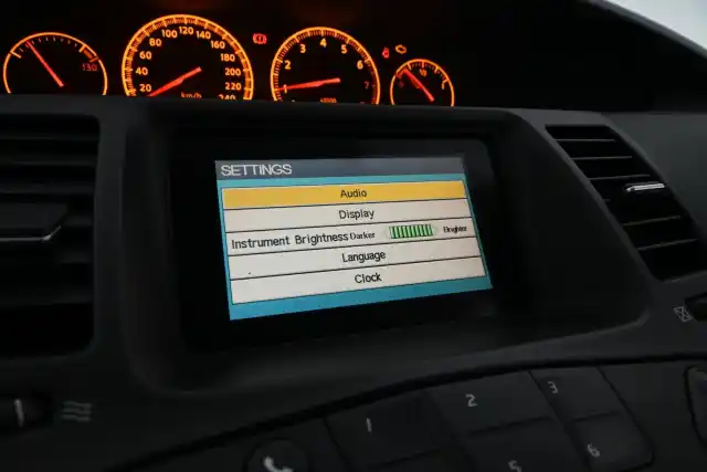 Musta Farmari, Nissan Primera – XSG-874