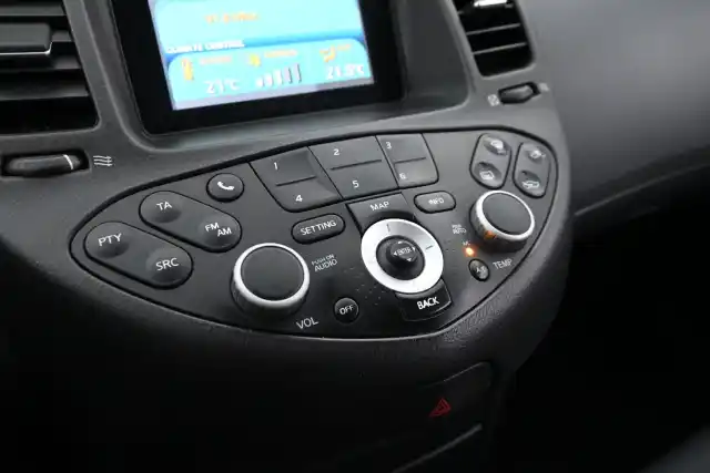 Musta Farmari, Nissan Primera – XSG-874