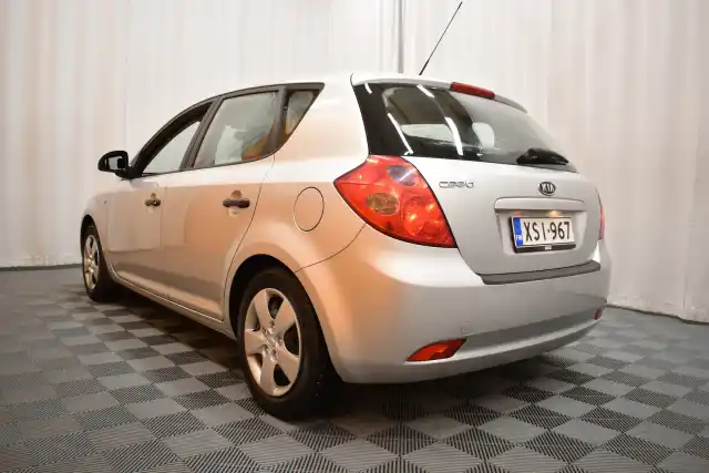 Hopea Viistoperä, Kia cee'd – XSI-967