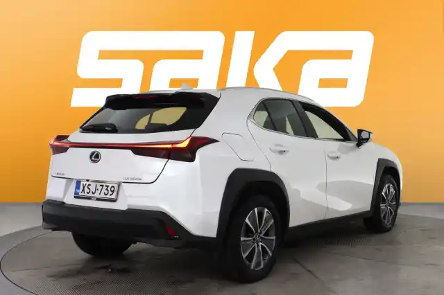 Valkoinen Viistoperä, Lexus UX – XSJ-739