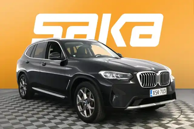 Musta Maastoauto, BMW X3 – XSK-703