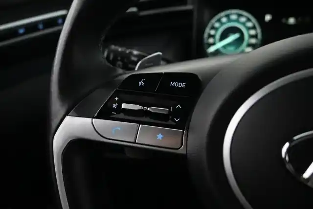 Harmaa Maastoauto, Hyundai Tucson – XSL-411