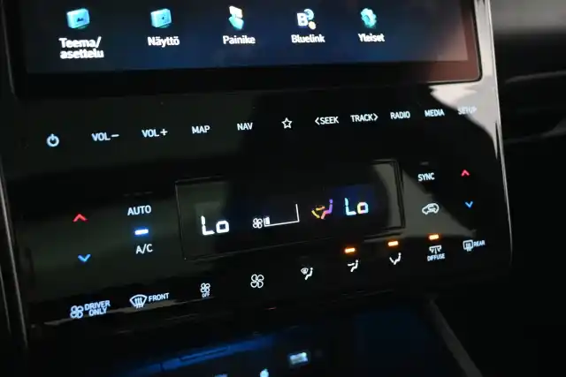 Harmaa Maastoauto, Hyundai Tucson – XSL-411