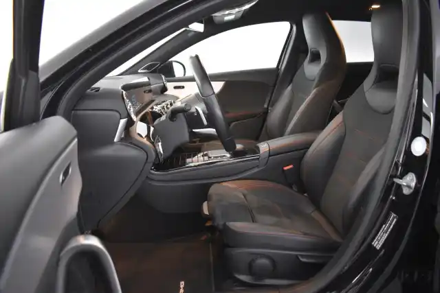 Musta Viistoperä, Mercedes-Benz A – XSR-398