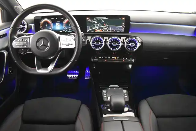 Musta Viistoperä, Mercedes-Benz A – XSR-398
