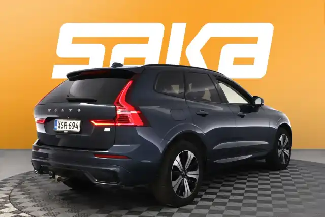 Sininen Maastoauto, Volvo XC60 – XSR-694