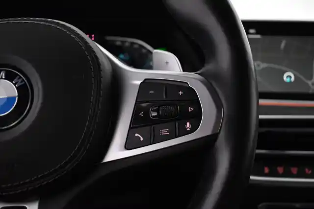 Musta Maastoauto, BMW X5 – XSR-706
