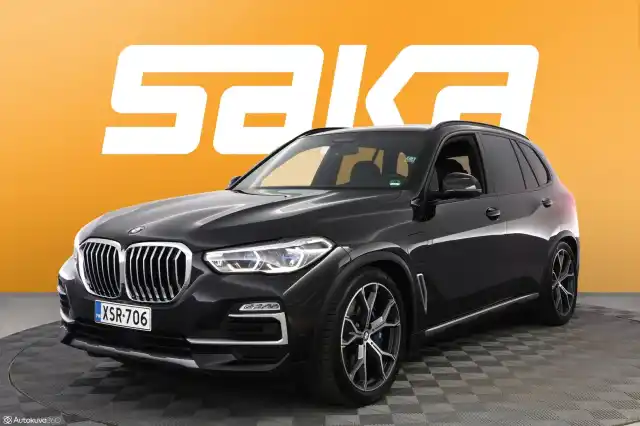 Musta Maastoauto, BMW X5 – XSR-706