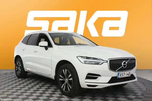 Valkoinen Maastoauto, Volvo XC60 – XST-142