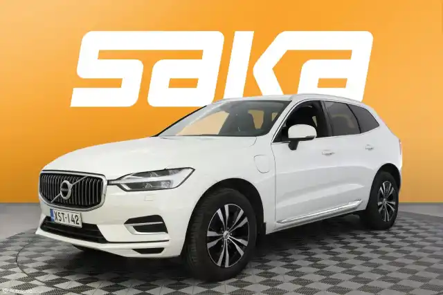 Valkoinen Maastoauto, Volvo XC60 – XST-142