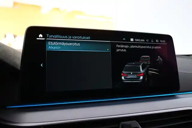 Harmaa Farmari, BMW 530 – XST-932