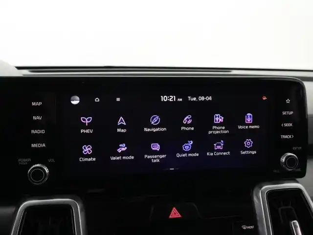 Valkoinen Maastoauto, Kia Sorento – XST-982