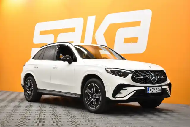 Valkoinen Maastoauto, Mercedes-Benz GLC – XSV-894