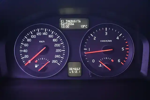 Harmaa Tila-auto, Volvo V50 – XSY-810