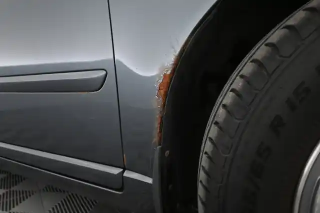 Harmaa Tila-auto, Volvo V50 – XSY-810