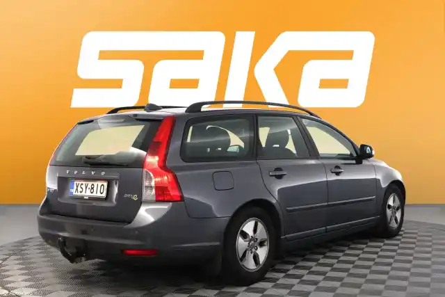 Harmaa Tila-auto, Volvo V50 – XSY-810