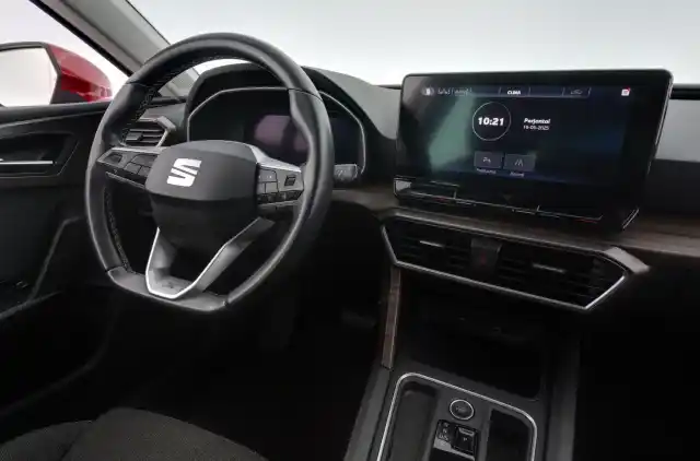 Punainen Farmari, Seat Leon Sportstourer – XSZ-608
