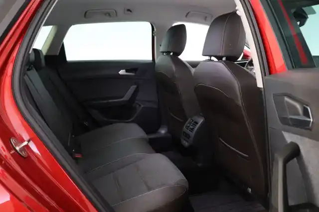 Punainen Farmari, Seat Leon Sportstourer – XSZ-608