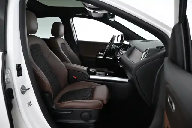 Valkoinen Farmari, Mercedes-Benz B – XTB-774