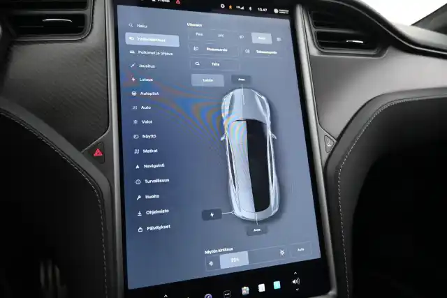 Valkoinen Sedan, Tesla Model S – XTC-546