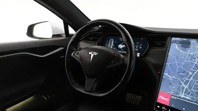 Valkoinen Sedan, Tesla Model S – XTC-546