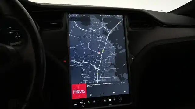 Valkoinen Sedan, Tesla Model S – XTC-546