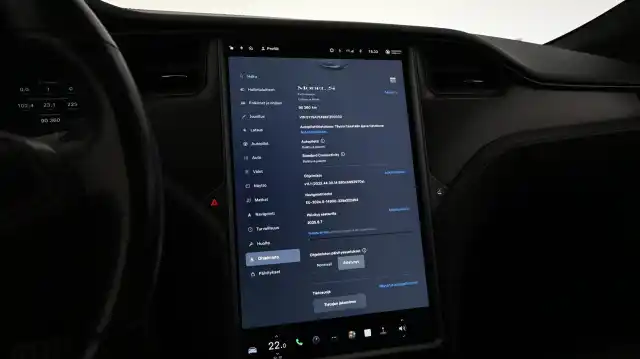 Valkoinen Sedan, Tesla Model S – XTC-546