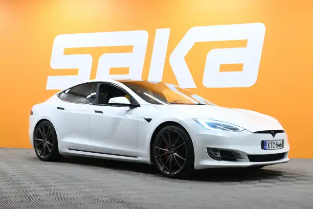 Valkoinen Sedan, Tesla Model S – XTC-546