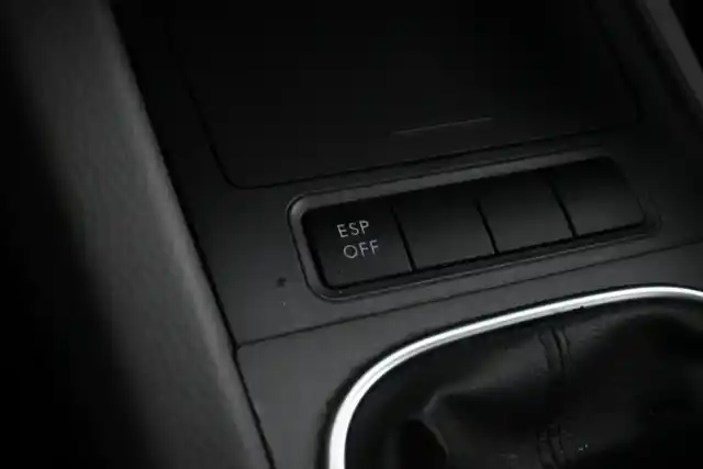 Harmaa Farmari, Volkswagen Golf Variant – XTI-562