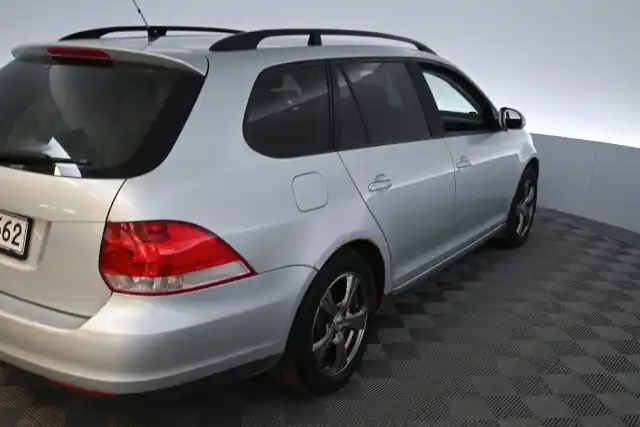 Harmaa Farmari, Volkswagen Golf Variant – XTI-562