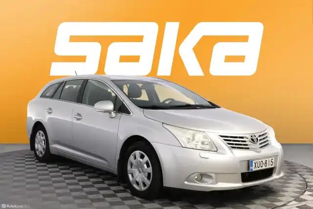 Hopea Farmari, Toyota Avensis – XUO-815