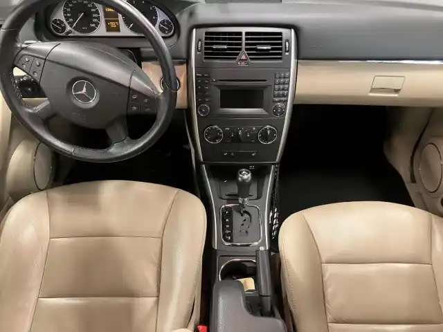 Musta Tila-auto, Mercedes-Benz B – XUY-592