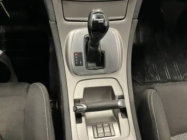 Valkoinen Tila-auto, Ford S-Max – XVA-332