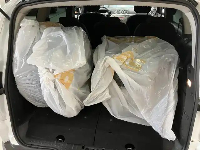 Valkoinen Tila-auto, Ford S-Max – XVA-332