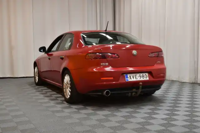 Punainen Sedan, Alfa Romeo 159 – XVE-980