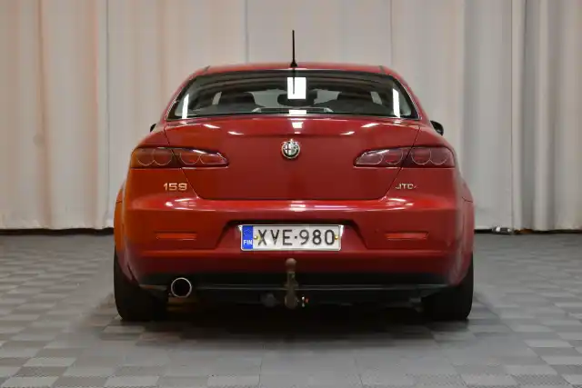 Punainen Sedan, Alfa Romeo 159 – XVE-980