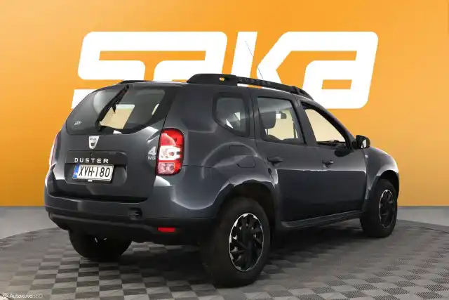 Harmaa Maastoauto, Dacia Duster – XVH-180