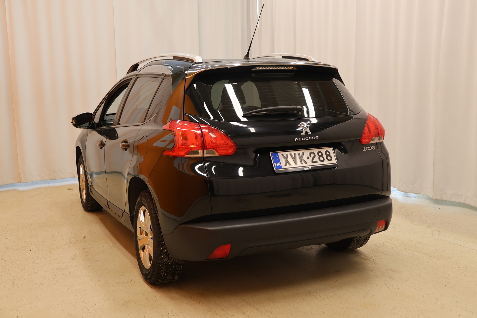 Musta Viistoperä, Peugeot 2008 – XVK-288