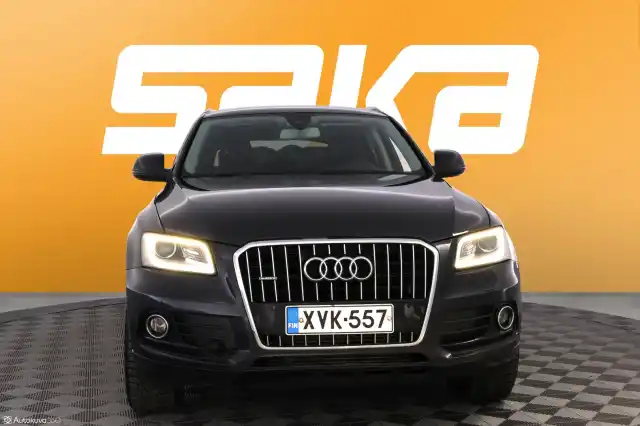 Sininen Maastoauto, Audi Q5 – XVK-557