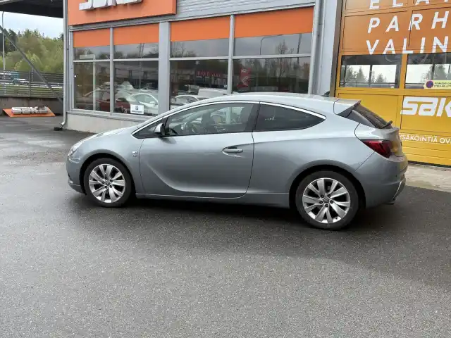 Harmaa Viistoperä, Opel Astra – XVK-831