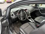 Harmaa Viistoperä, Opel Astra – XVK-831, kuva 4