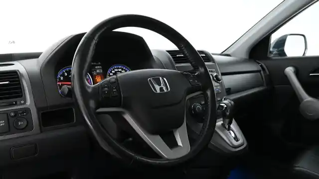 Harmaa Maastoauto, Honda CR-V – XVL-711