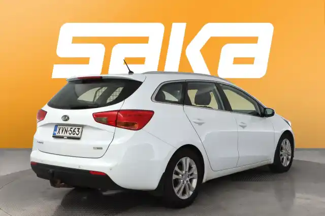 Valkoinen Farmari, Kia cee'd – XVN-563