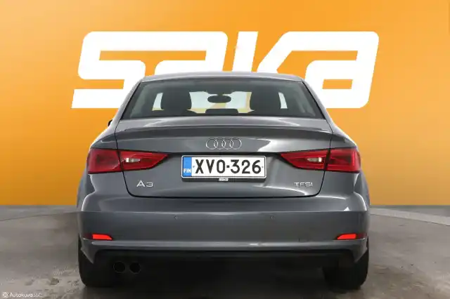 Harmaa Sedan, Audi A3 – XVO-326