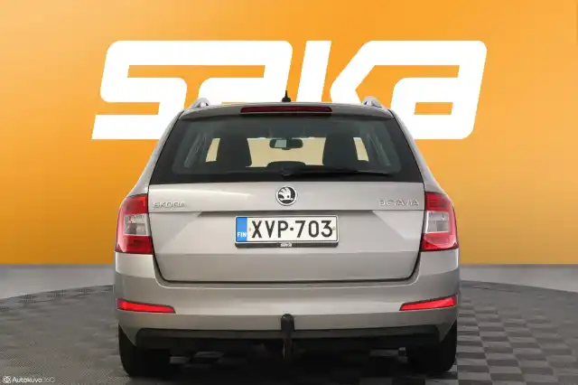 Ruskea (beige) Farmari, Skoda Octavia – XVP-703